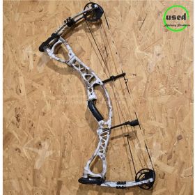 Used Hoyt Charger RH - 50-60# - Snow Camo - cam CH 2 - 24-26 Inch